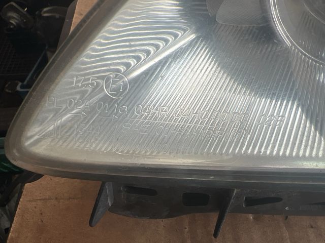 bontott MAZDA 6 Bal Fényszóró