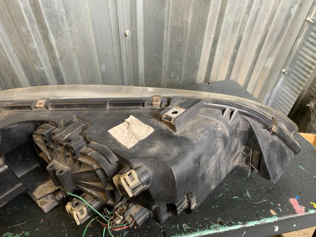 bontott MAZDA 6 Bal Fényszóró