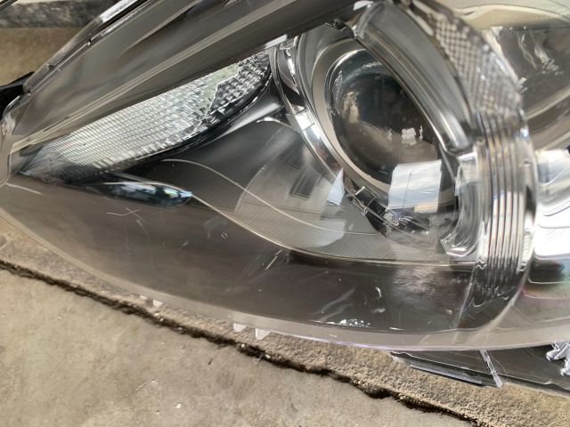 bontott MAZDA 6 Bal Fényszóró