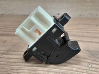 bontott MAZDA 6 Bal hátsó Ablakemelő Kapcsoló