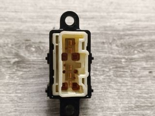 bontott MAZDA 6 Bal hátsó Ablakemelő Kapcsoló