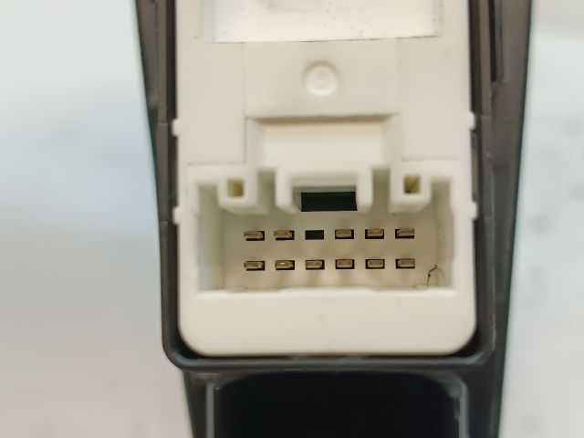 bontott MAZDA 6 Bal hátsó Ablakemelő Kapcsoló