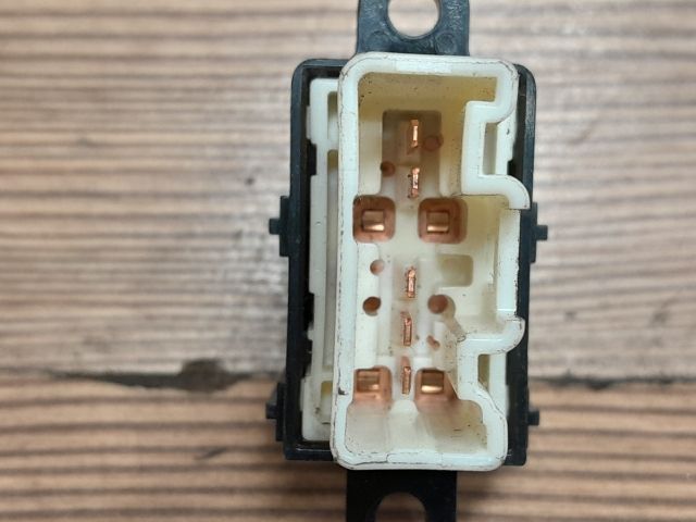 bontott MAZDA 6 Bal hátsó Ablakemelő Kapcsoló