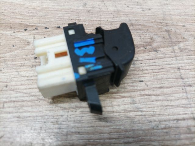 bontott MAZDA 6 Bal hátsó Ablakemelő Kapcsoló