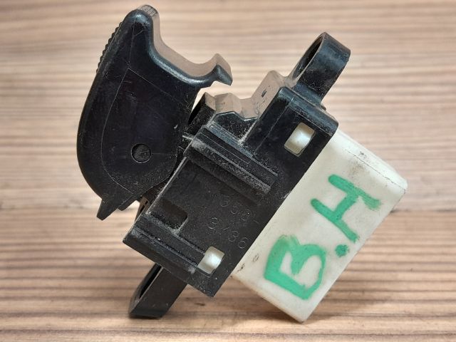 bontott MAZDA 6 Bal hátsó Ablakemelő Kapcsoló