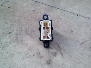 bontott MAZDA 6 Bal hátsó Ablakemelő Kapcsoló