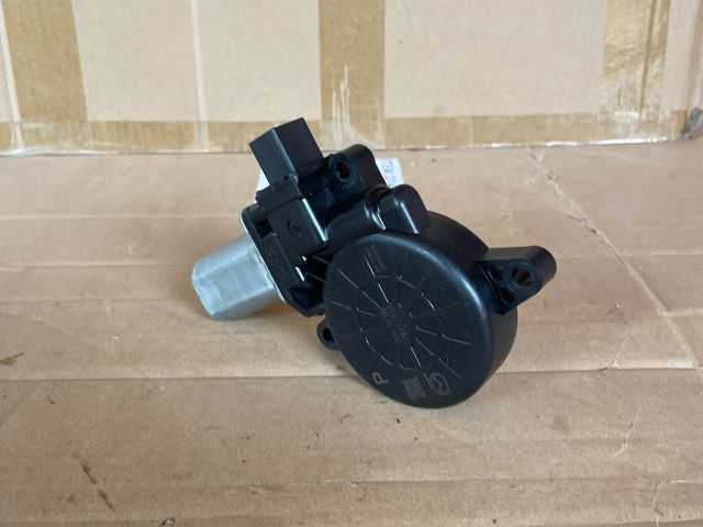 bontott MAZDA 6 Bal hátsó Ablakemelő Motor