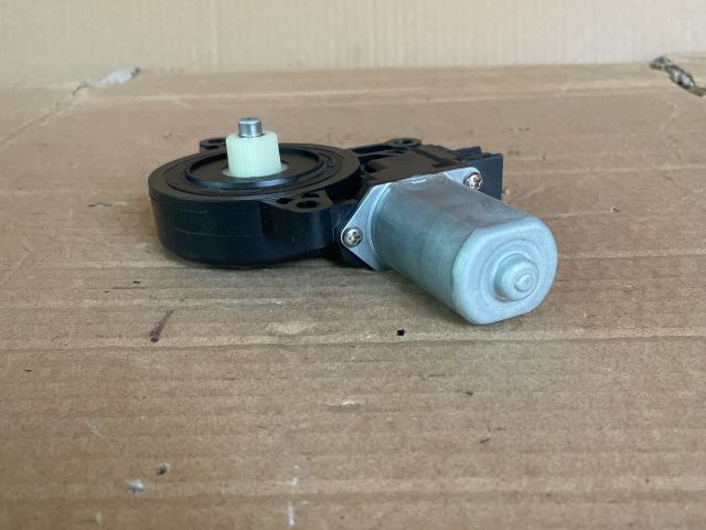 bontott MAZDA 6 Bal hátsó Ablakemelő Motor