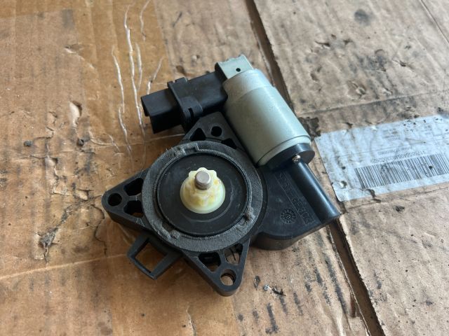 bontott MAZDA 6 Bal hátsó Ablakemelő Motor