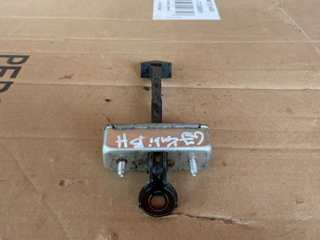 bontott MAZDA 6 Bal hátsó Ajtóhatároló