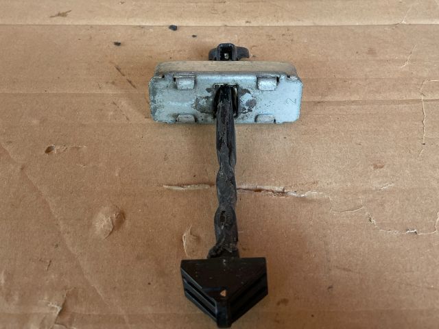 bontott MAZDA 6 Bal hátsó Ajtóhatároló