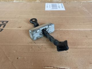 bontott MAZDA 6 Bal hátsó Ajtóhatároló