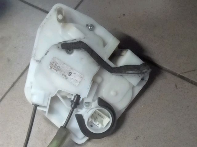 bontott MAZDA 6 Bal hátsó Ajtózár