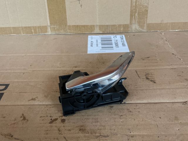 bontott MAZDA 6 Bal hátsó Belső Kilincs