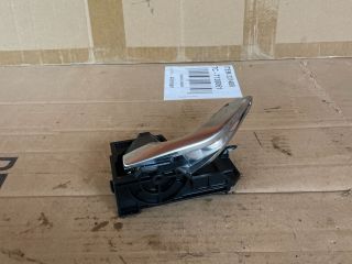 bontott MAZDA 6 Bal hátsó Belső Kilincs