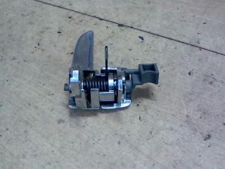 bontott MAZDA 6 Bal hátsó Belső Kilincs