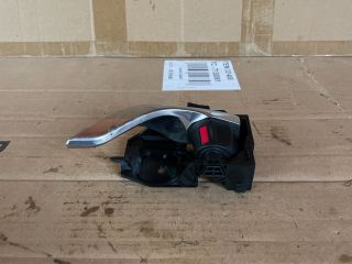 bontott MAZDA 6 Bal hátsó Belső Kilincs