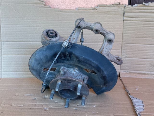 bontott MAZDA 6 Bal hátsó Csonkállvány Kerékaggyal