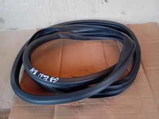 bontott MAZDA 6 Bal hátsó Gumikéder