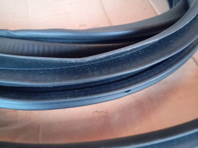 bontott MAZDA 6 Bal hátsó Gumikéder