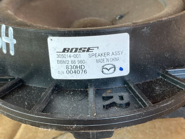 bontott MAZDA 6 Bal hátsó Hangszóró