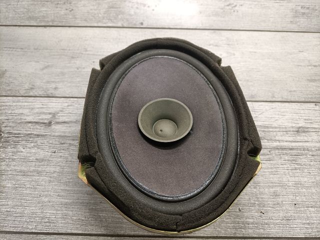 bontott MAZDA 6 Bal hátsó Hangszóró