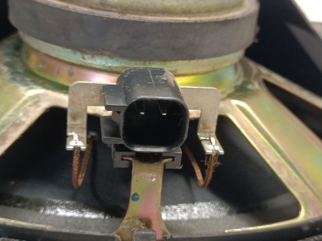 bontott MAZDA 6 Bal hátsó Hangszóró