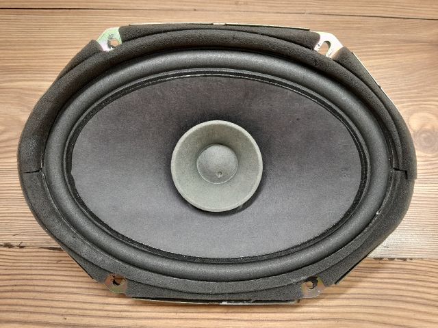 bontott MAZDA 6 Bal hátsó Hangszóró