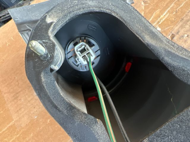 bontott MAZDA 6 Bal Hátsó Lámpa