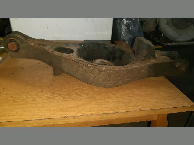 bontott MAZDA 6 Bal hátsó Lengőkar