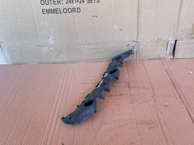 bontott MAZDA 6 Bal hátsó Oldal Lökhárító Tartó (Műanyag)