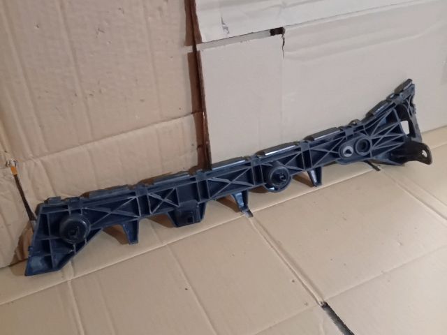 bontott MAZDA 6 Bal hátsó Oldal Lökhárító Tartó (Műanyag)