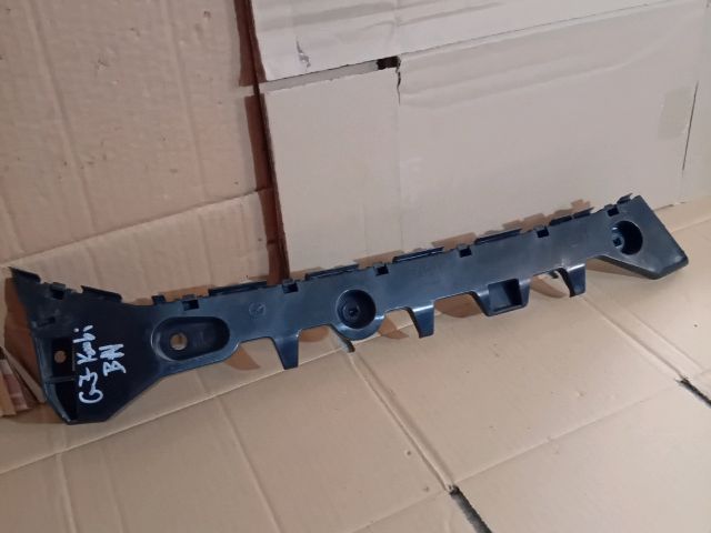 bontott MAZDA 6 Bal hátsó Oldal Lökhárító Tartó (Műanyag)