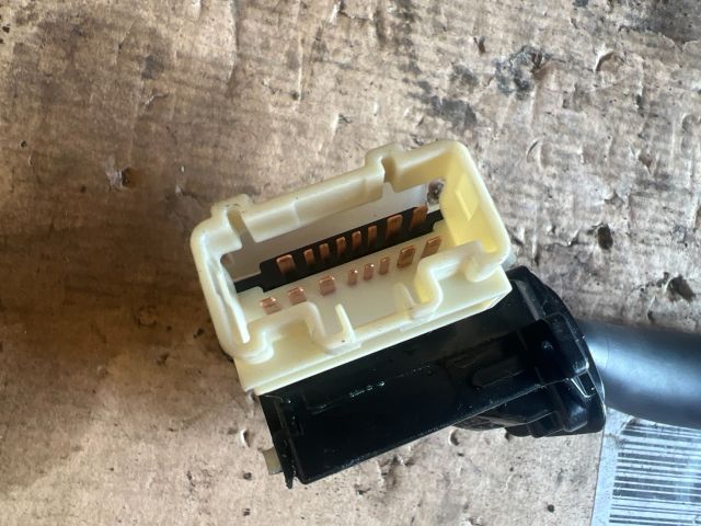 bontott MAZDA 6 Bal Kormánykapcsoló Irányjelző