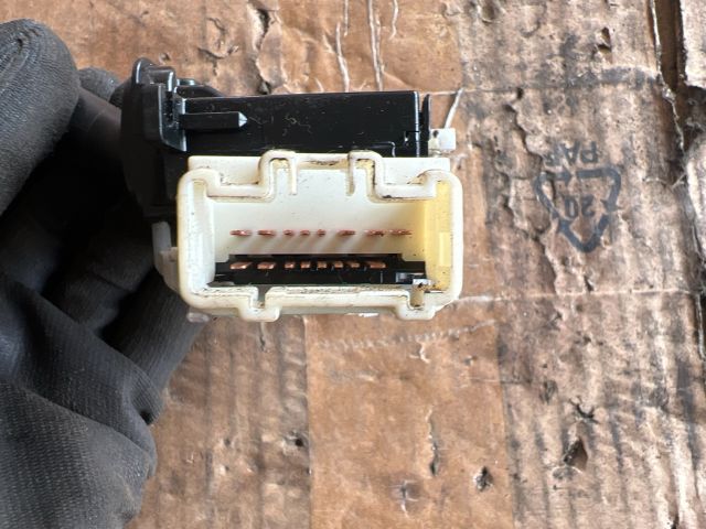 bontott MAZDA 6 Bal Kormánykapcsoló Irányjelző