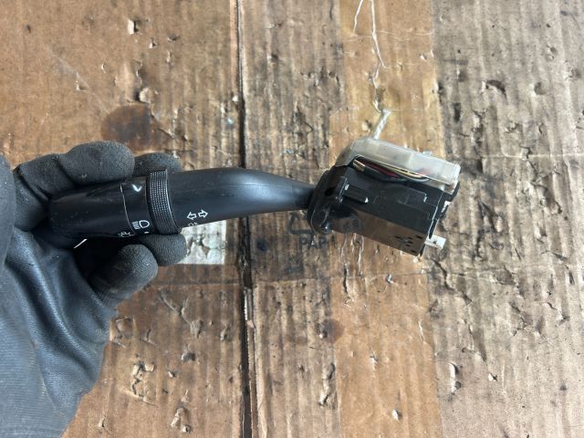 bontott MAZDA 6 Bal Kormánykapcsoló Irányjelző