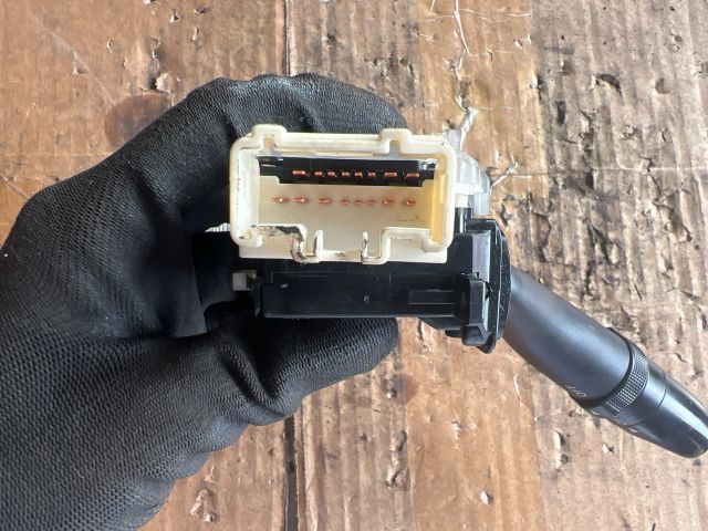 bontott MAZDA 6 Bal Kormánykapcsoló Irányjelző