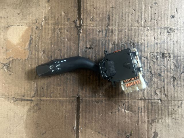 bontott MAZDA 6 Bal Kormánykapcsoló Irányjelző