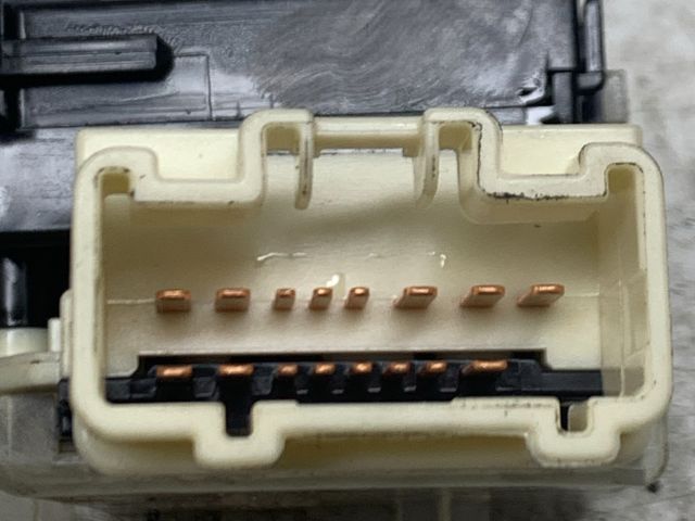 bontott MAZDA 6 Bal Kormánykapcsoló Irányjelző