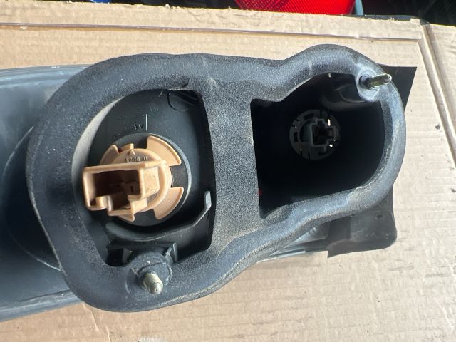 bontott MAZDA 6 Bal Külső Hátsó Lámpa