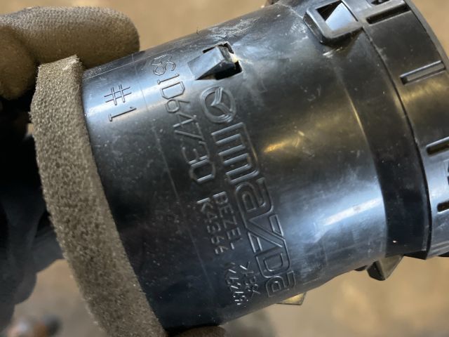 bontott MAZDA 6 Bal Szellőző