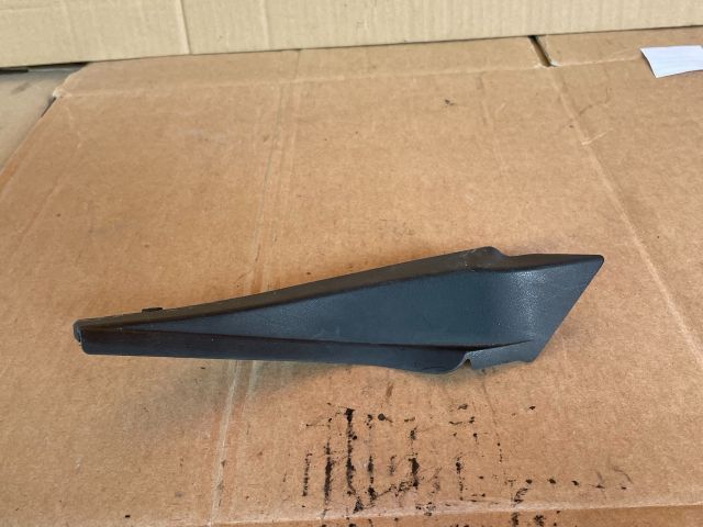 bontott MAZDA 6 Bal Szélvédő Alatti Vízelvezető Műanyag