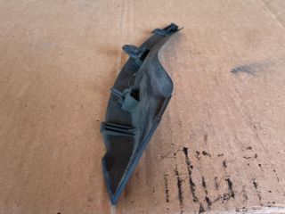 bontott MAZDA 6 Bal Szélvédő Alatti Vízelvezető Műanyag