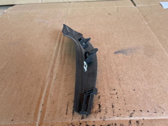 bontott MAZDA 6 Bal Szélvédő Alatti Vízelvezető Műanyag