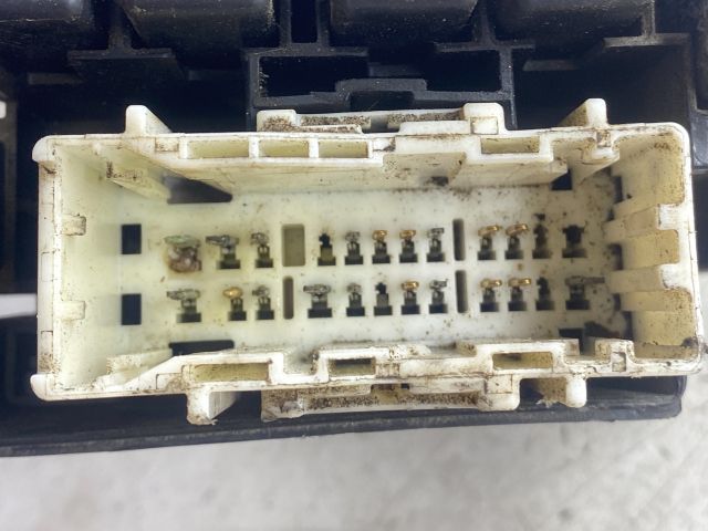 bontott MAZDA 6 Biztosítéktábla Doboz