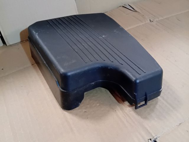 bontott MAZDA 6 Biztosítéktábla Fedél