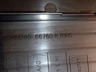 bontott MAZDA 6 Biztosítéktábla Fedél