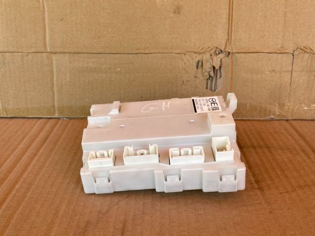 bontott MAZDA 6 Biztosítéktábla Utastér