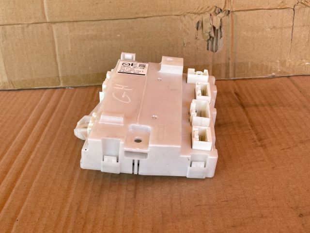 bontott MAZDA 6 Biztosítéktábla Utastér