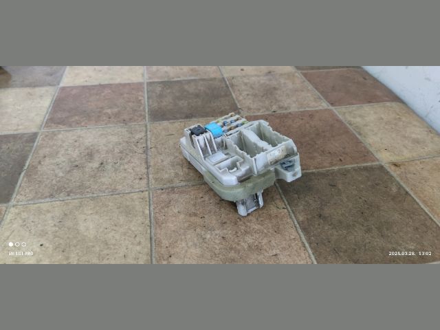 bontott MAZDA 6 Biztosítéktábla Utastér